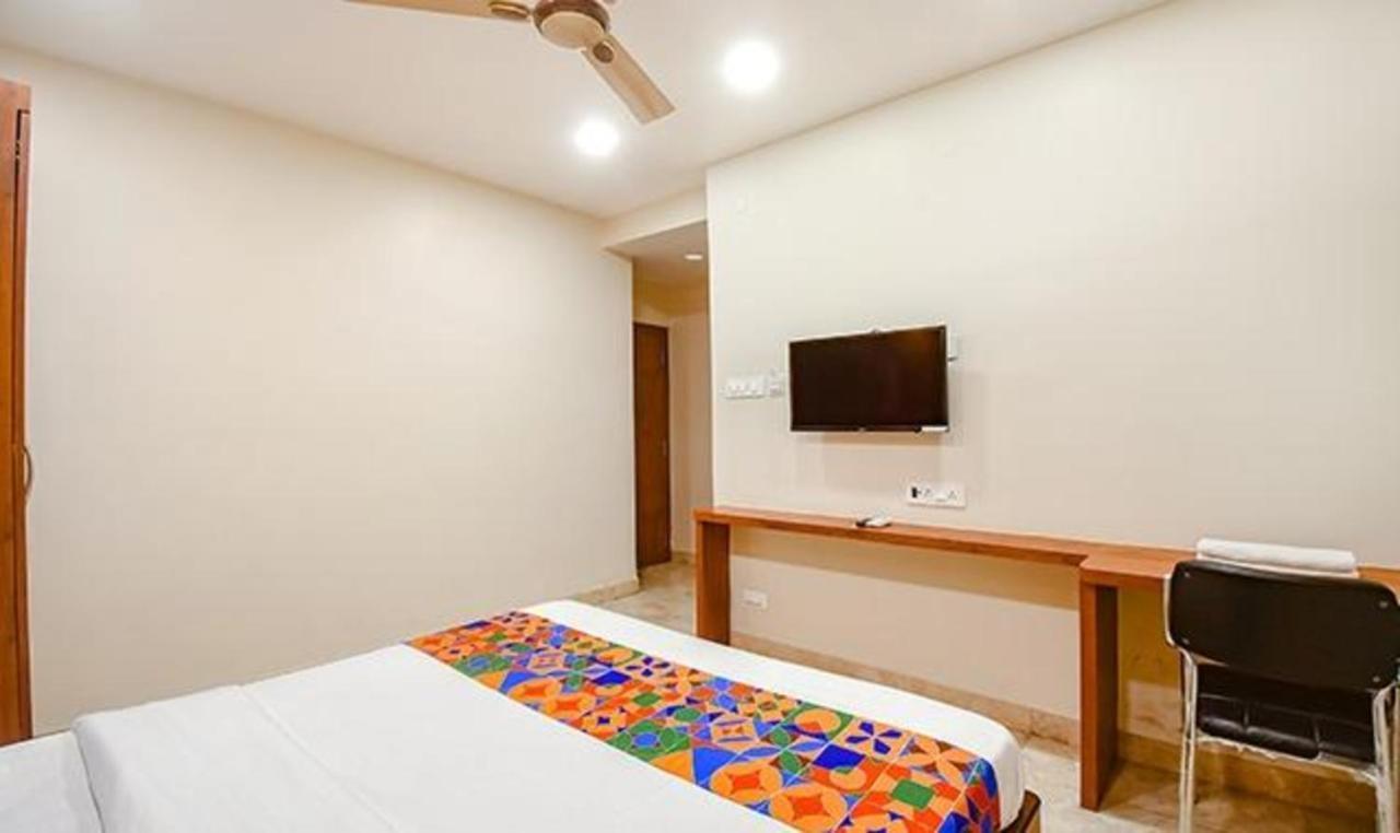 Fabhotel Dworld Residency Kolkata Exterior photo