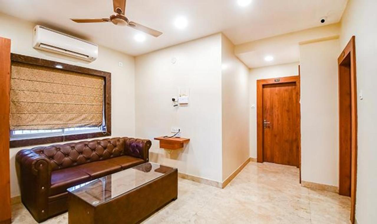 Fabhotel Dworld Residency Kolkata Exterior photo